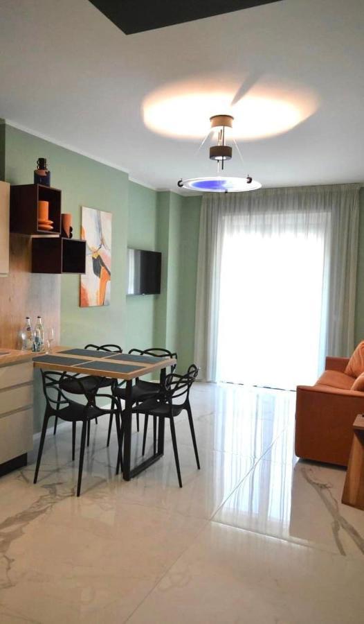 Dizeta Suite And Apartment Салерно Экстерьер фото